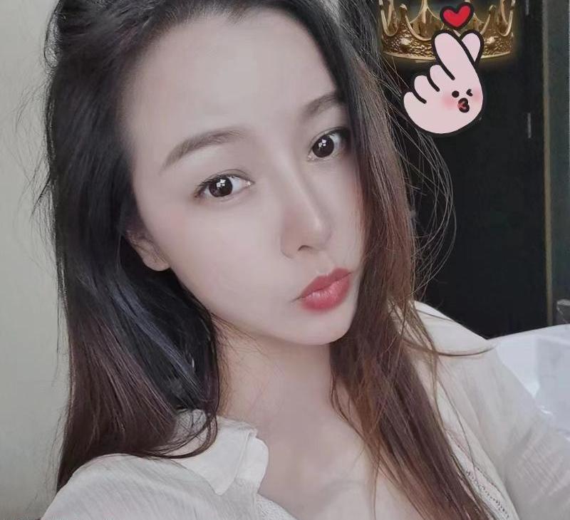 身材很棒的小少妇