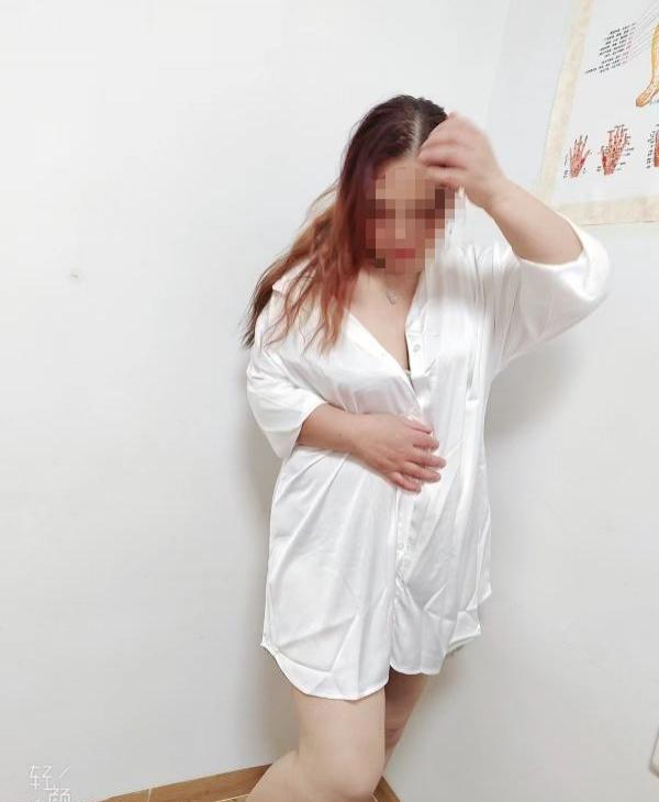 深圳熟女三通水床