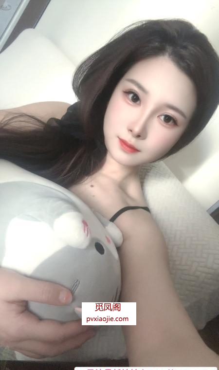 美女兜兜